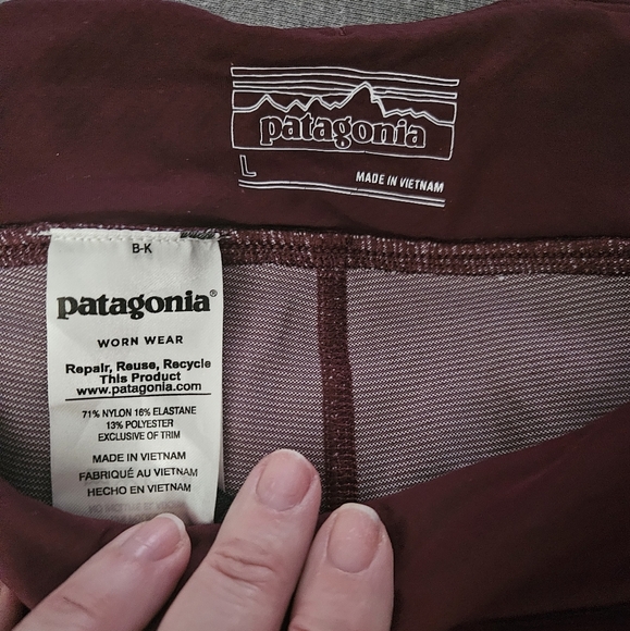 Patagonia Maroon Performance Cropped Leggings Size L - Picture 2 of 9